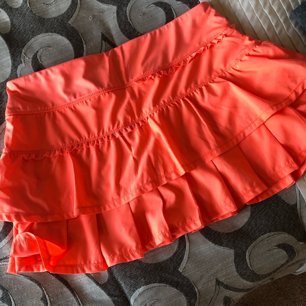 Women’s coral skort by Layer 8